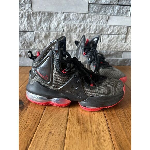Nike Size 4 Youth - Nike LeBron 19 Bred Basketball Shoe - Picture 3 of 8